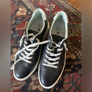 Black Fly platform sneakers. Size 39.